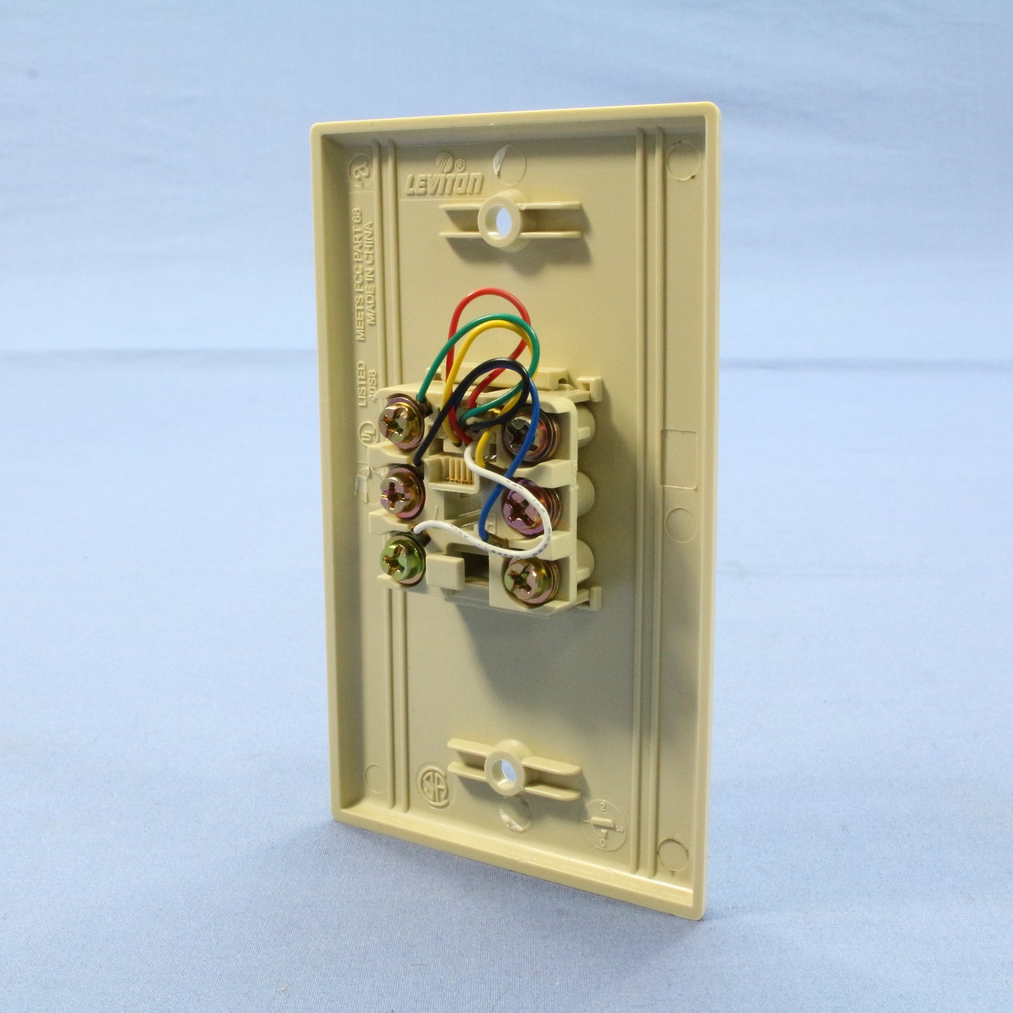 Leviton 40238-I Ivory 6-Wire Modular Jack Telephone Wall Plate Cover Type 625B4
