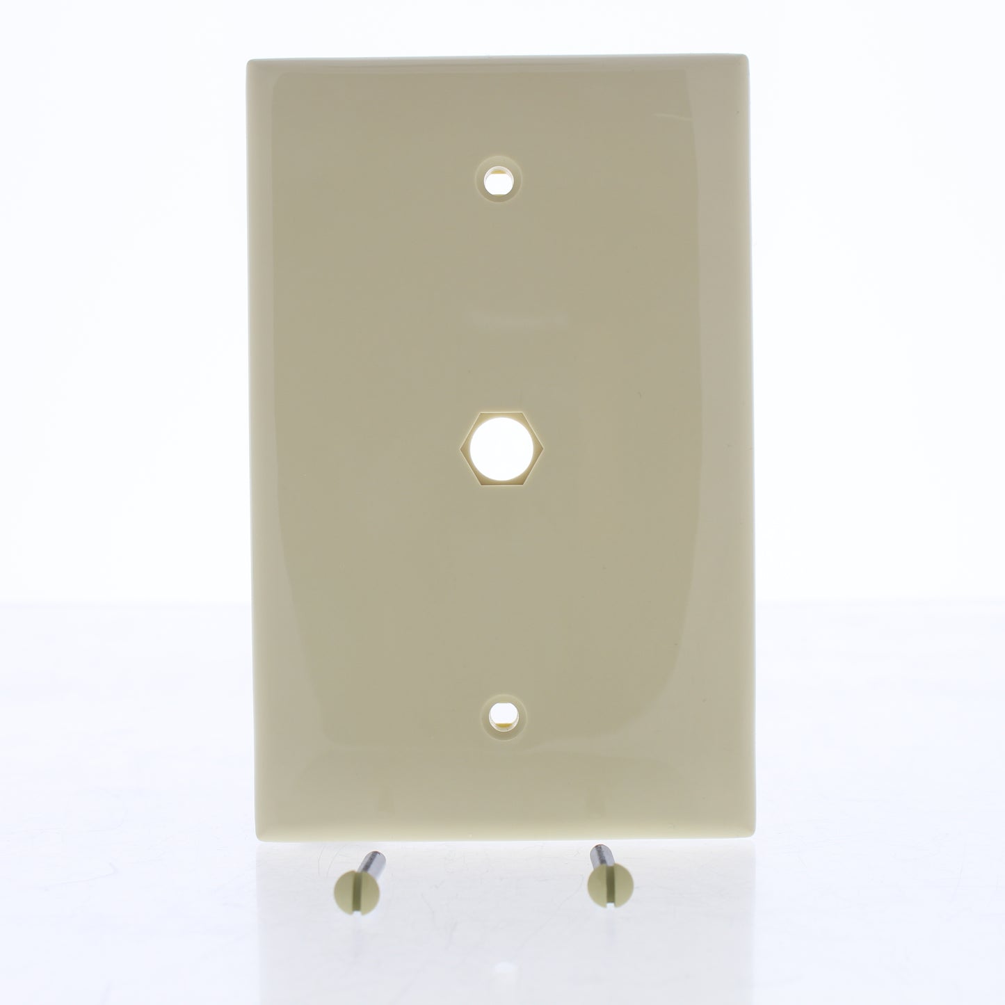 Leviton 40539-HMI Ivory Midway Video 1-Gang Jack Hexagonal Opening Wallplate