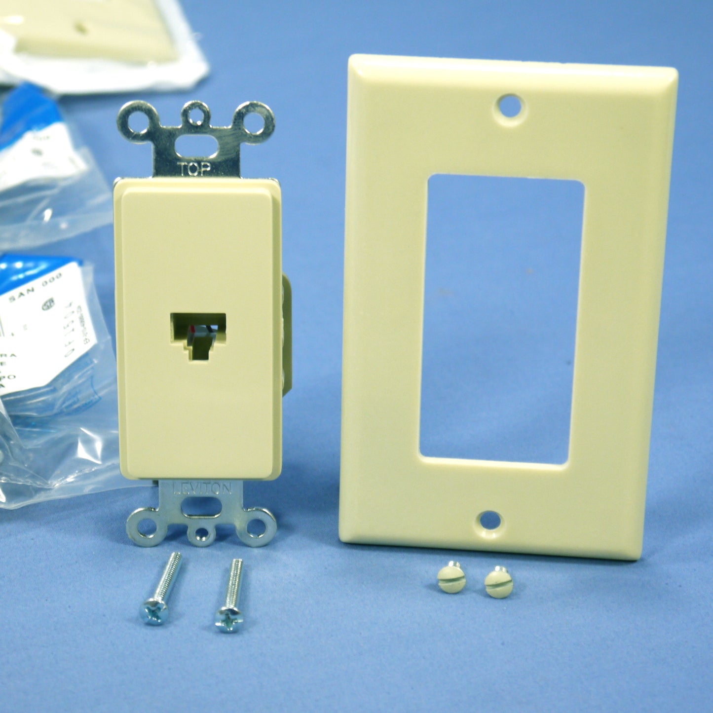 10 Leviton Ivory Decora 8-Wire D�cor Phone Jack Telephone Modular Outlet 40680-I
