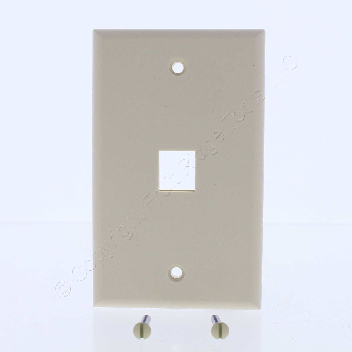 Leviton 40701-BI Ivory 1-Gang Quickport Flush Mount 1-Port Nylon Wallplate Cover