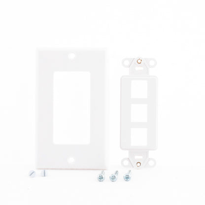 Leviton 40753-BW White 3-Port Quickport Decora Insert Platform w/Wallplate