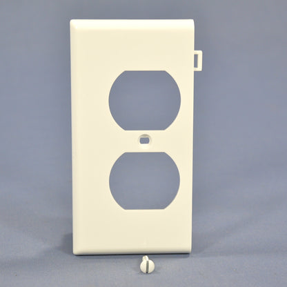 Leviton White End Sectional Duplex Receptacle Outlet Wallplate Cover 40895-WE