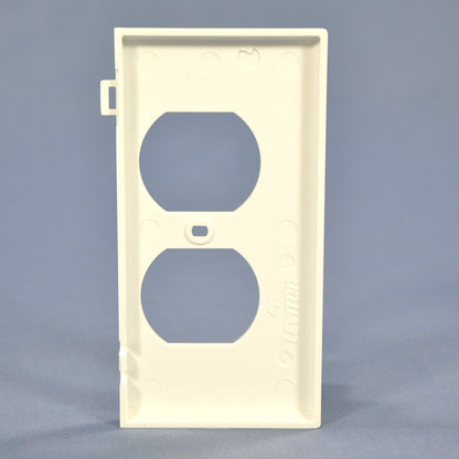 Leviton White End Sectional Duplex Receptacle Outlet Wallplate Cover 40895-WE