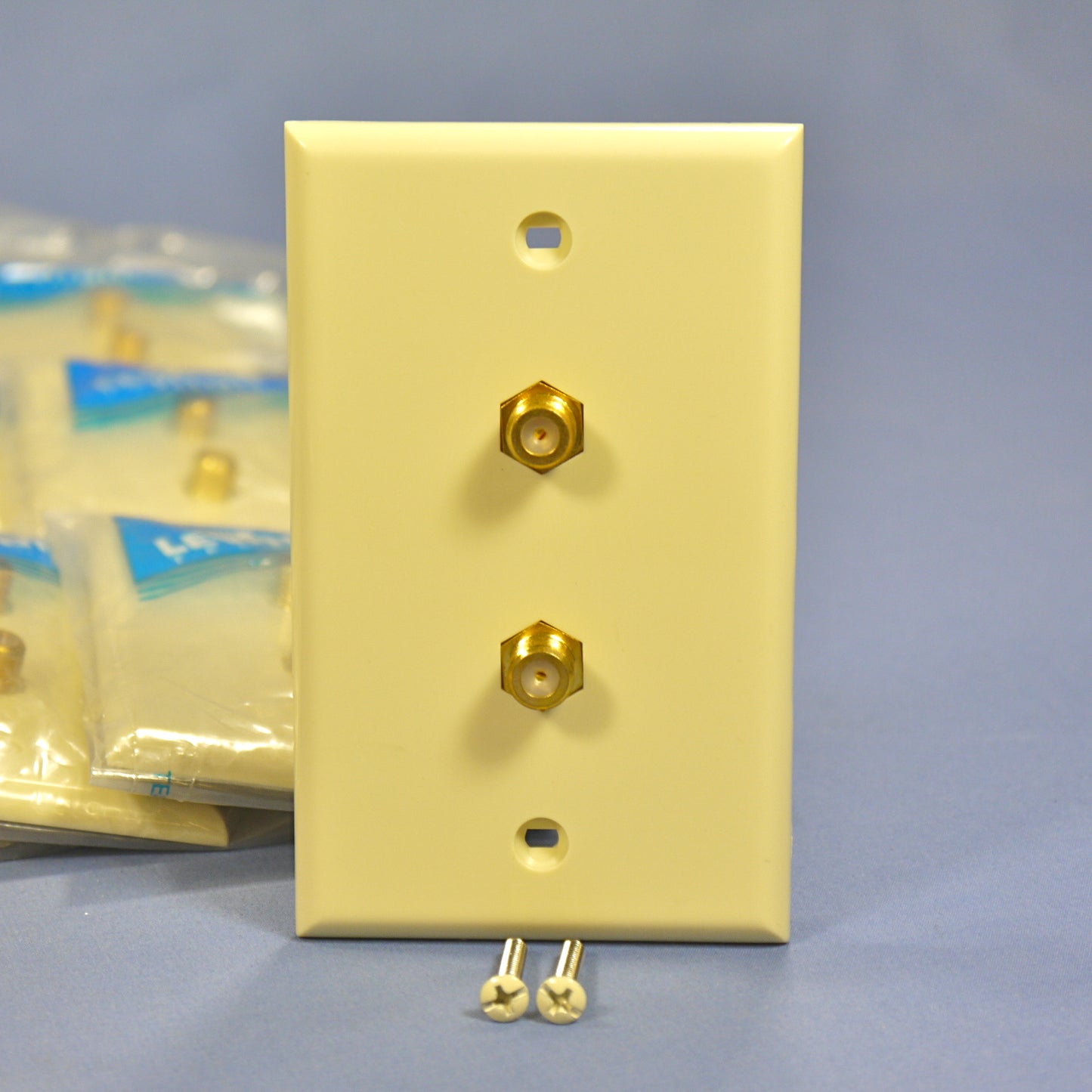 Leviton 40982-I Ivory Dual Coax F-Type Video Cable Jack Standard Wallplate 25pcs
