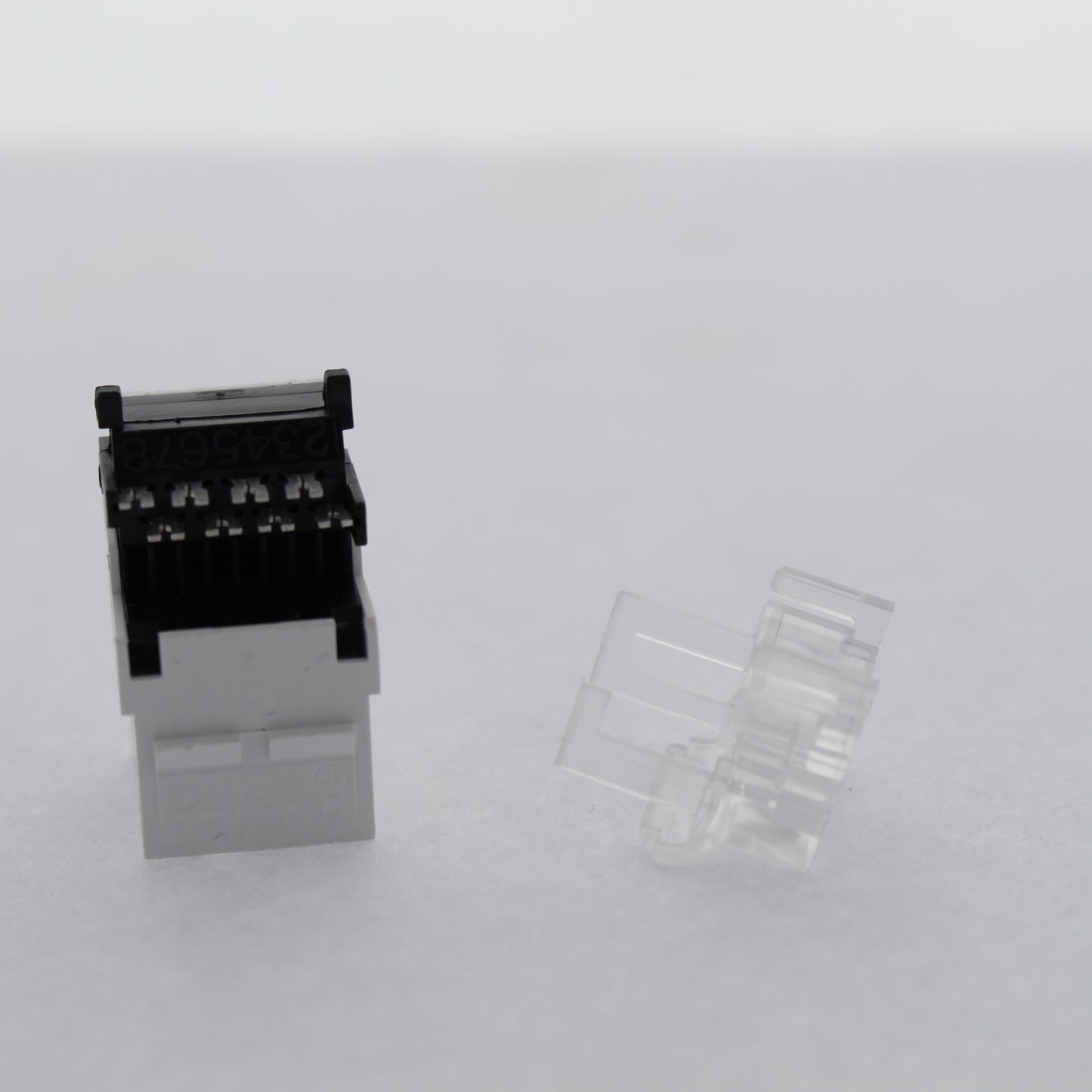 Leviton 41083-RW8 White Quickport 8-Wire Phone Jack RJ45 Telephone