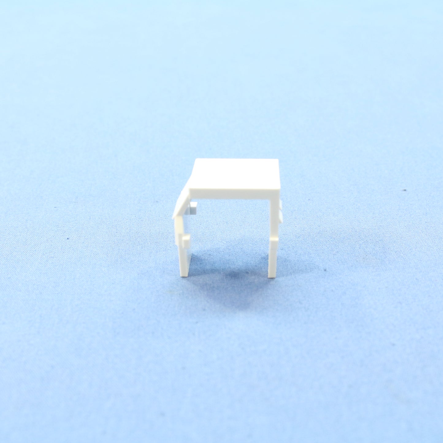 4 Leviton White 1Port Quickport Blank Wallplate Filler Inserts 41084-BWB 41084-W