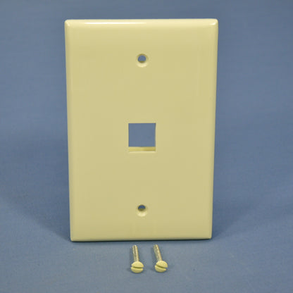 Leviton Almond Large Midway Quickport 1-Gang 1-Port Wallplate Cover 41091-1AN
