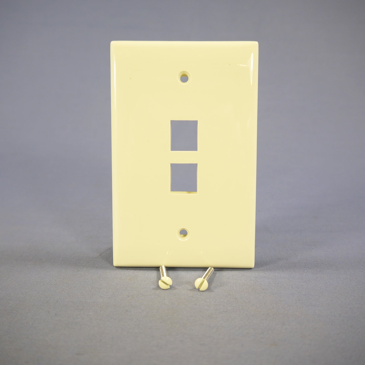 Leviton Almond Large Midway Quickport 2-Port Flush 1G Wallplate 1-Gang 41091-2AN