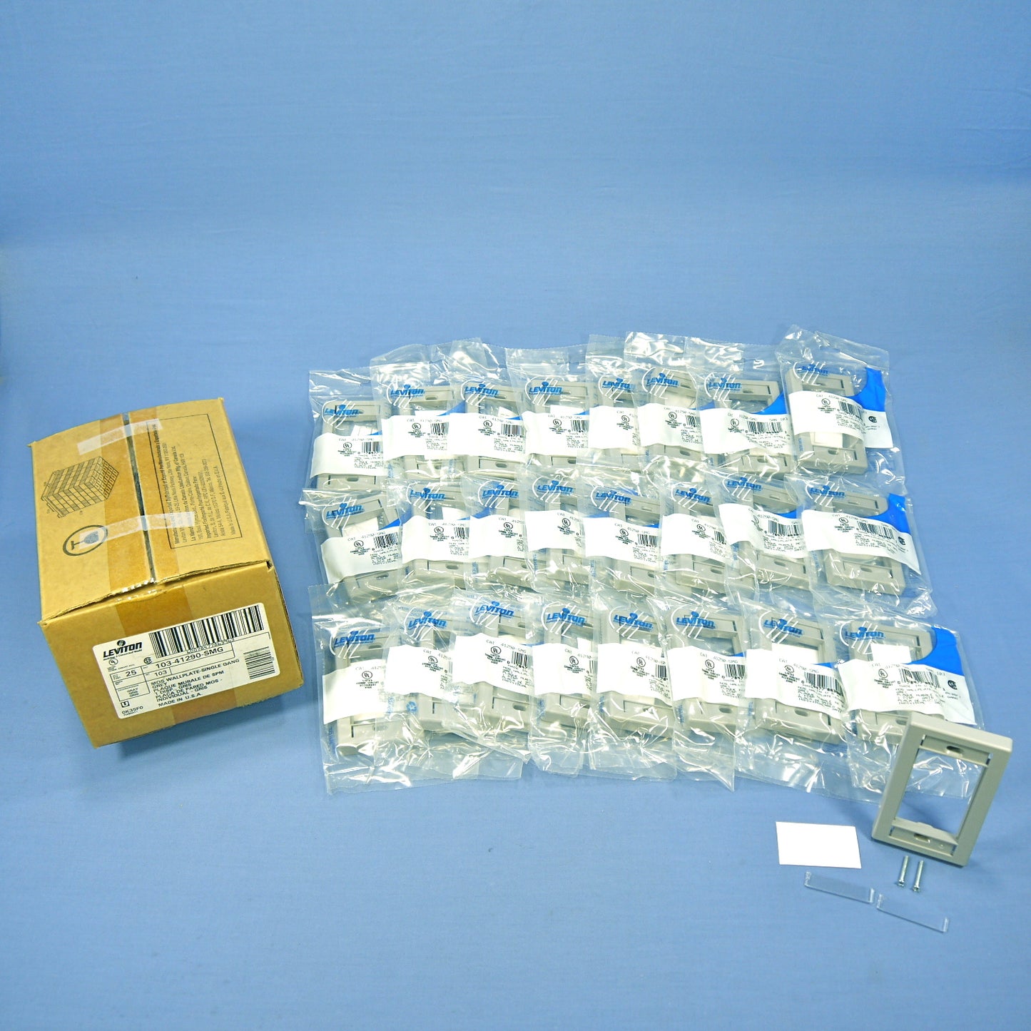 Leviton 41290-SMG Gray 1-Gang 3-Unit MOS Modular Wallplate Cover Frames 25-pack