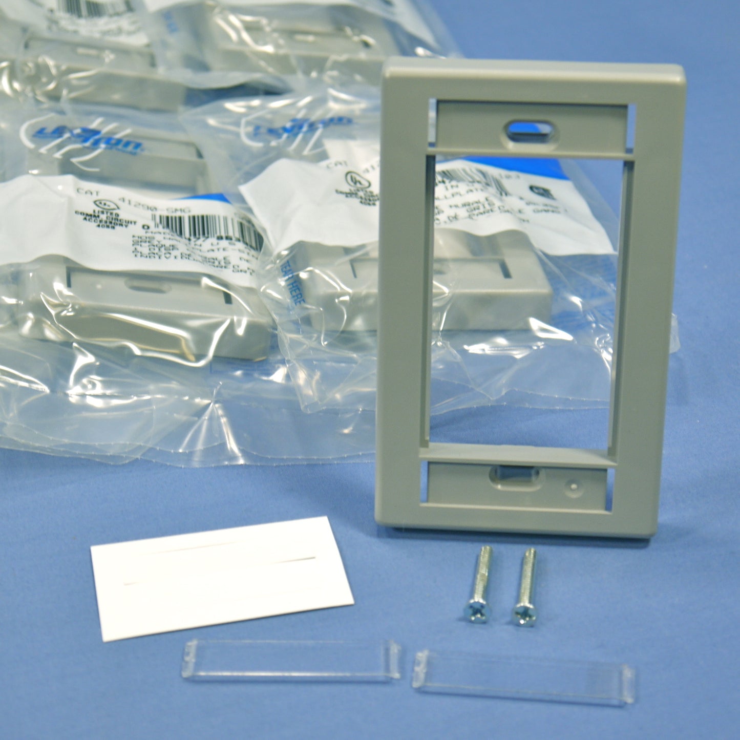 Leviton 41290-SMG Gray 1-Gang 3-Unit MOS Modular Wallplate Cover Frames 25-pack