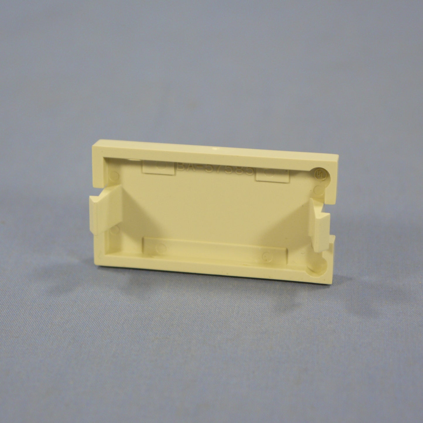 Leviton 41291-1BI Ivory 1-Unit MOS Blank Filler Wallplate Insert Covers 2-Pack