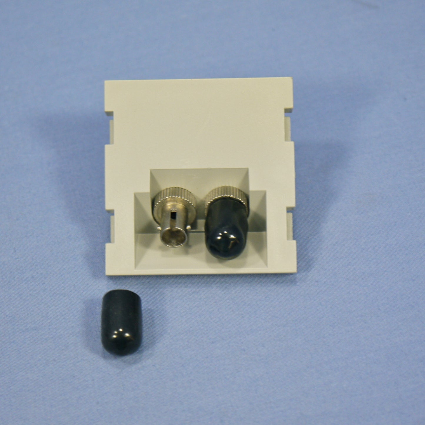 Leviton 41292-2TG Gray 2-Unit MOS Duplex ST Fiber Optic 45� Coupling Jack Module