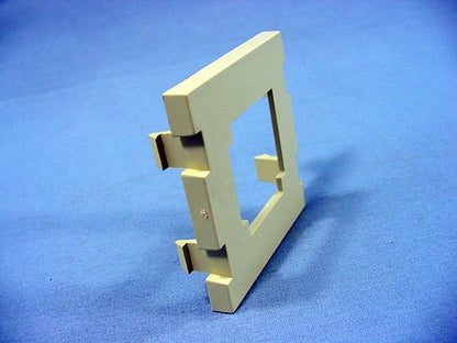 Leviton MOS 802.5 Token Ring Connector Mounting Plate Quickport Ivory 41292-TRI