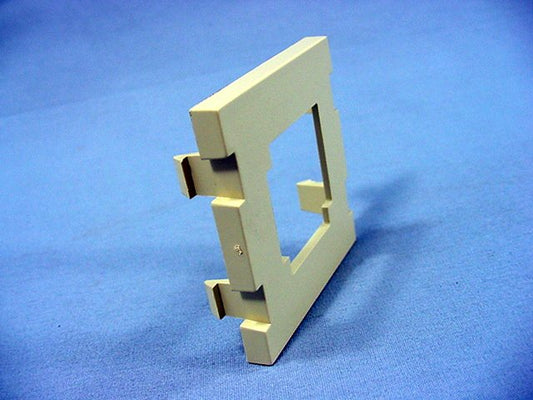 Leviton MOS 802.5 Token Ring Connector Mounting Plate Quickport Ivory 41292-TRI