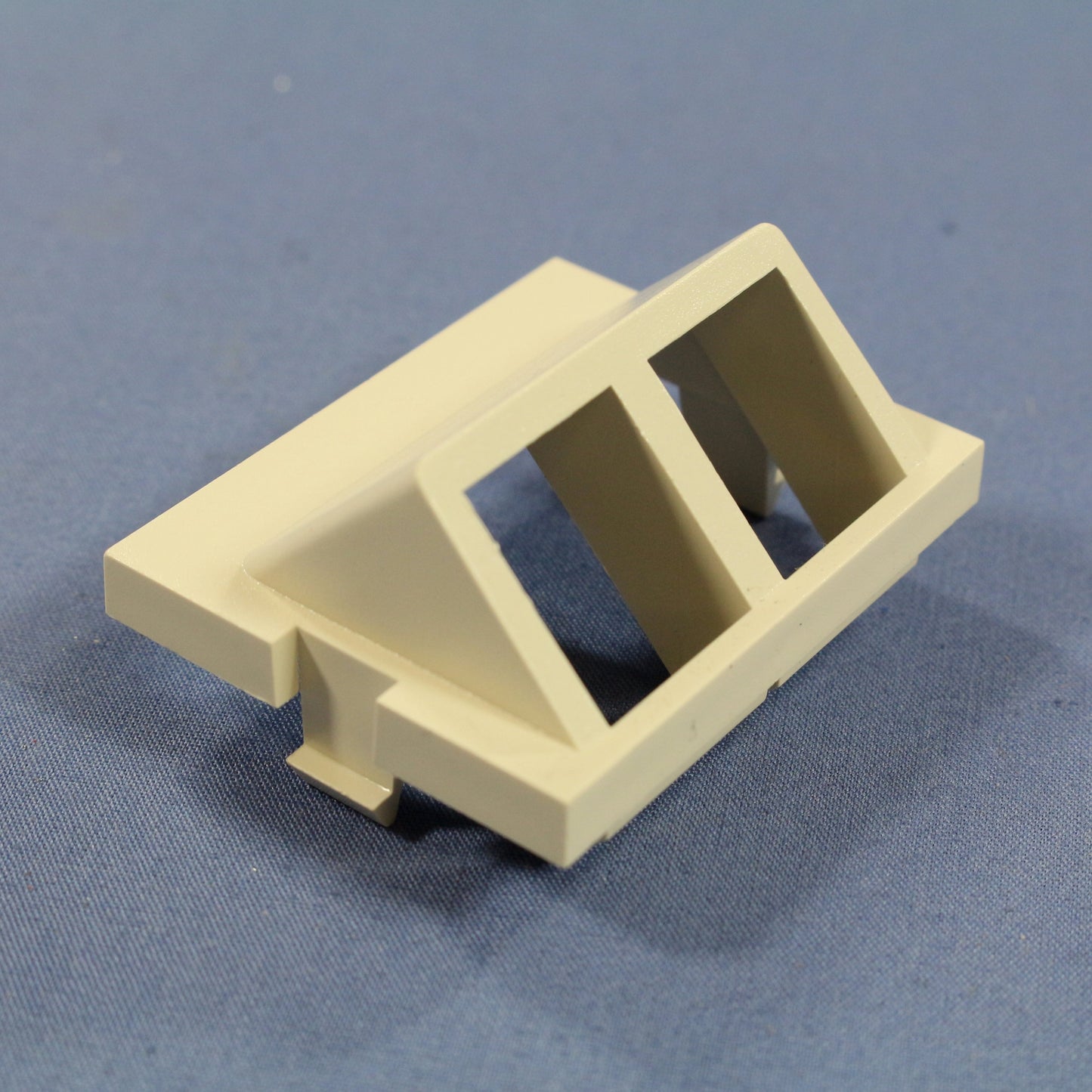 Leviton Light Almond MOS Wallplate 2-Port 45� Quickport Adapter Insert 41294-2QT