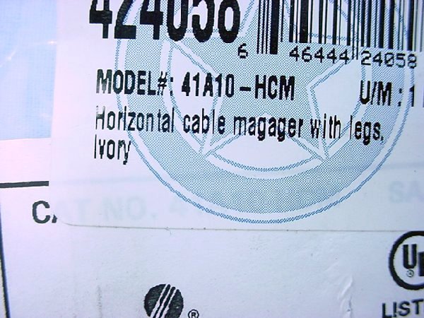 Leviton 41A10-HCM Horizontal Cord Manager 110 Wiring Base Phone Wall Rack Mount