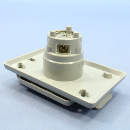 Leviton Weather Resistant Cover Locking Flanged Inlet Plug Nema L5-15P 4716-FWP