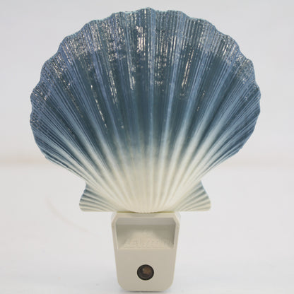 Leviton 48570-BU Blue Sea Shell Guide Night Light 120V Dawn-to-Dusk