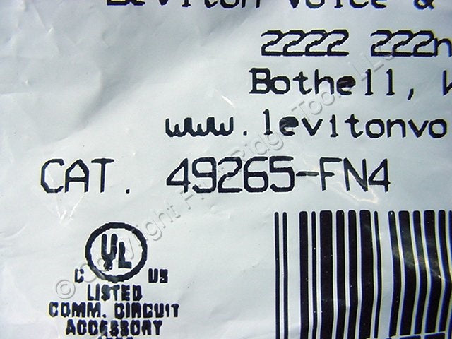 Leviton 49265-FN4 VersiDuct Bend-Radius Compliant Funnel Cable Management Saddle