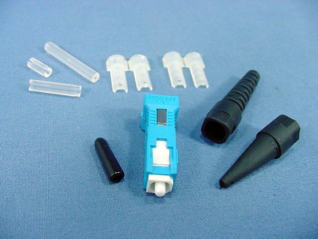 Leviton Blue SC Thread Lock Fiber Optic Connector Single Mode Silicone 49884-SSC