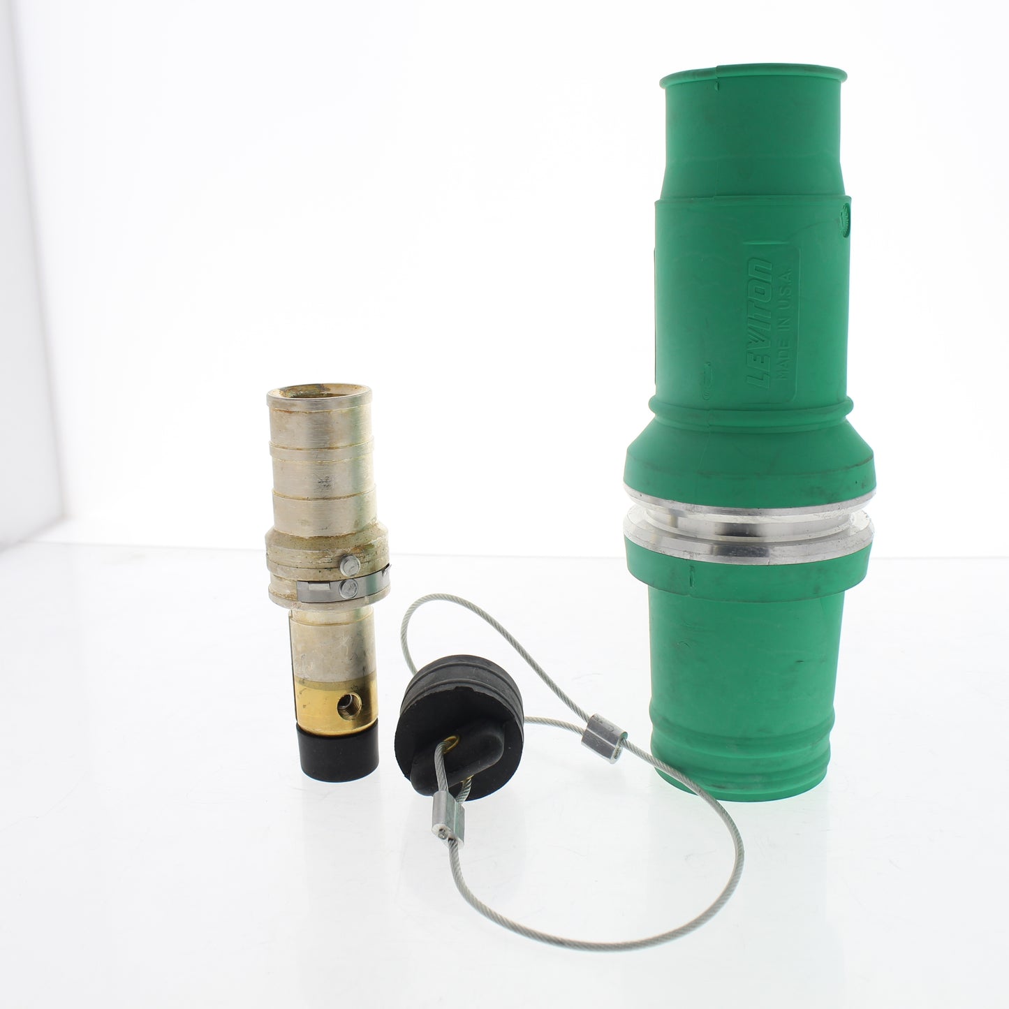 Leviton Green Rhino-Hide 49-Series Single Pole Complete Male Plug 1000V 1135A