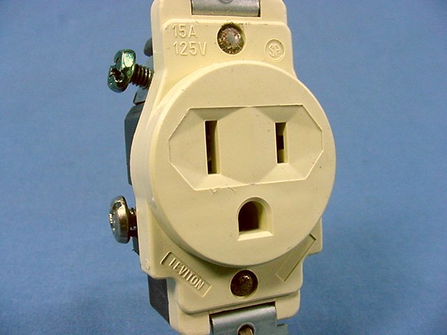Leviton Ivory Commercial Single Outlet Receptacle Nema 5-15 15A 125V Bulk 5015-I