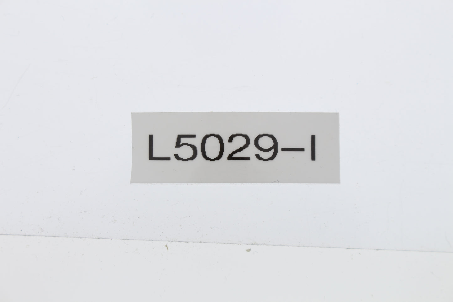 Leviton Ivory Scratched Single Outlet Receptacle Nema 6-15R 250V Bulk 5029-I