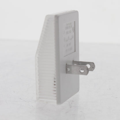 Leviton 51157 Omni-Directional Night Light 125V 1/4 Watt