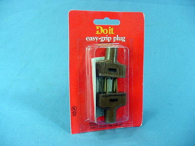 Do It Best 520396 Brown Straight Blade Easy Grip Flat 15A Plugs NEMA 1-15 2pk