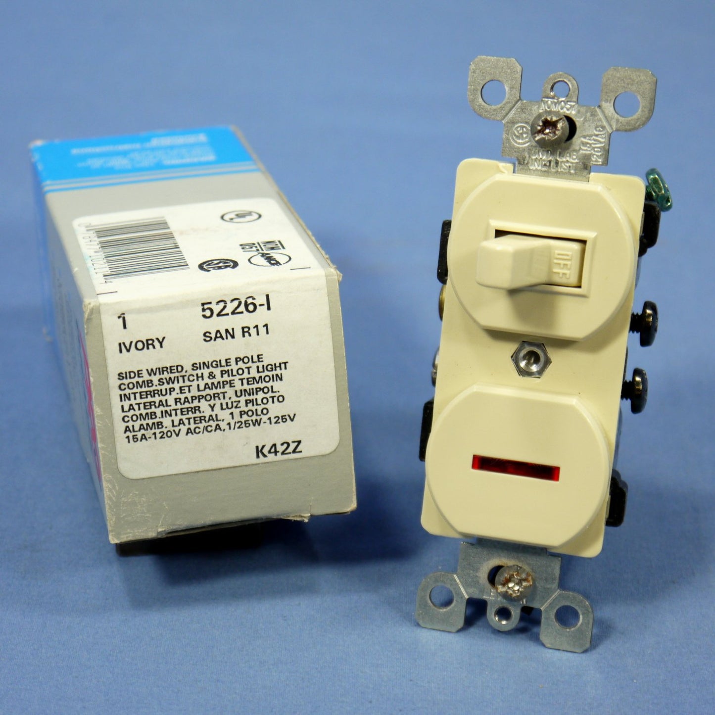 Leviton Ivory Commercial Toggle Wall Switch 15A w/Pilot Light 5226-I-041 Boxed