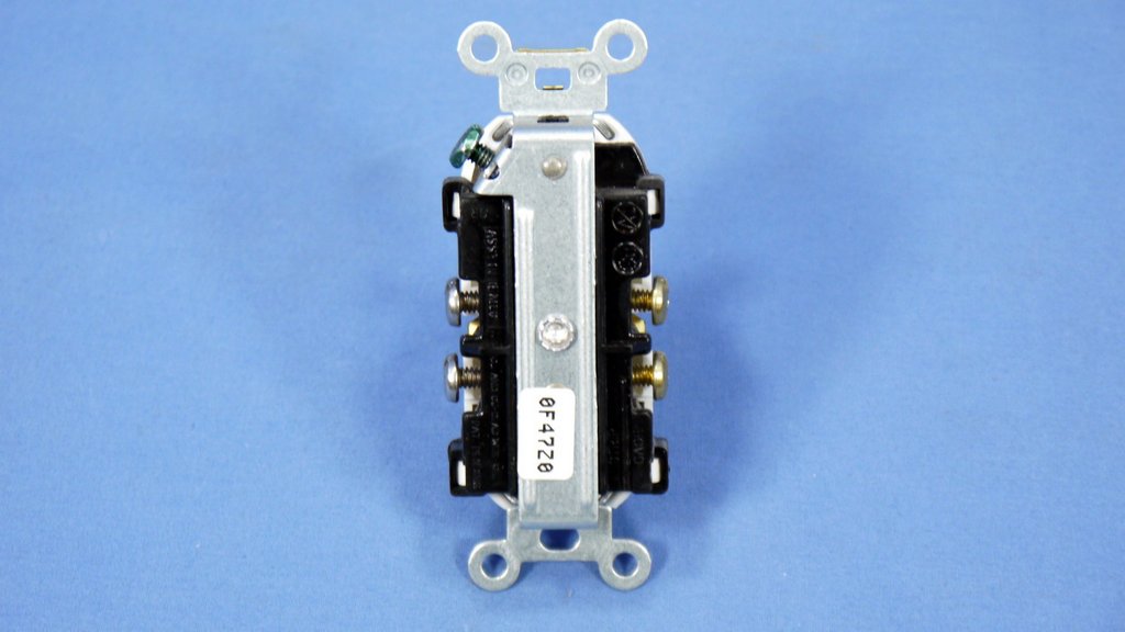 Leviton 5321 White Tamper Resistant 15A Duplex Receptacles NEMA 5-15R 125V 50pk