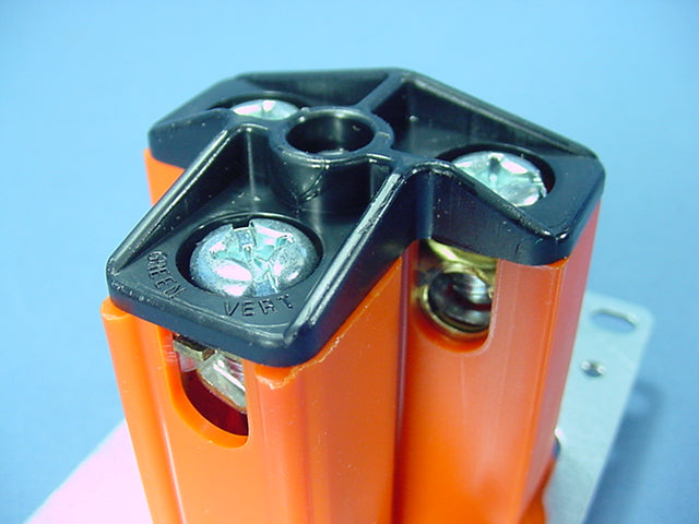 Leviton 5372-IG Isolated Ground 30A Straight Blade Receptacle 6-30R 250V Boxed