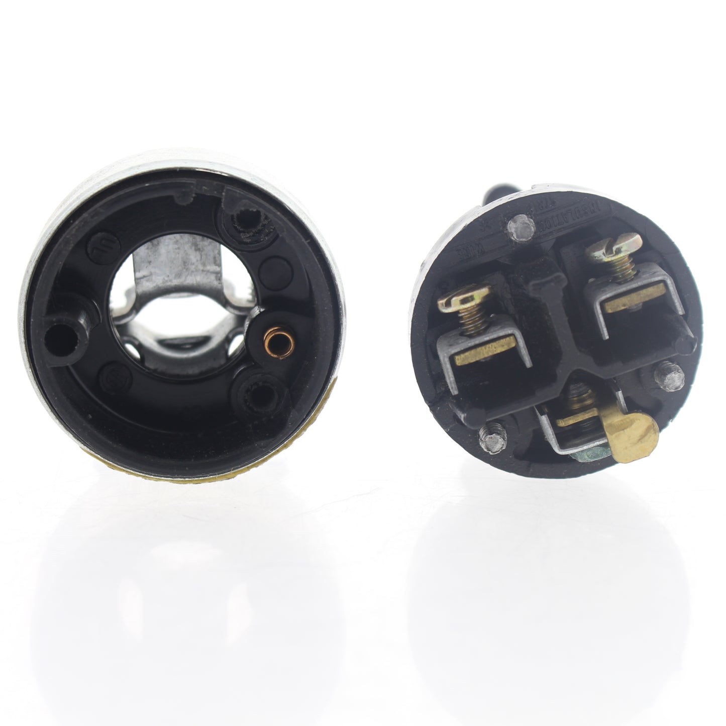 Leviton 5433 Straight Blade Armored 15A Connector Plug NEMA 6-15P 6-15 250V