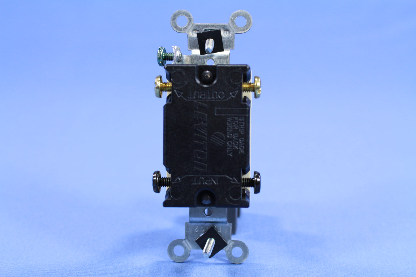 Leviton Ivory 4-Way Commercial Grade Toggle Wall Light Switch 15A 54504-2I
