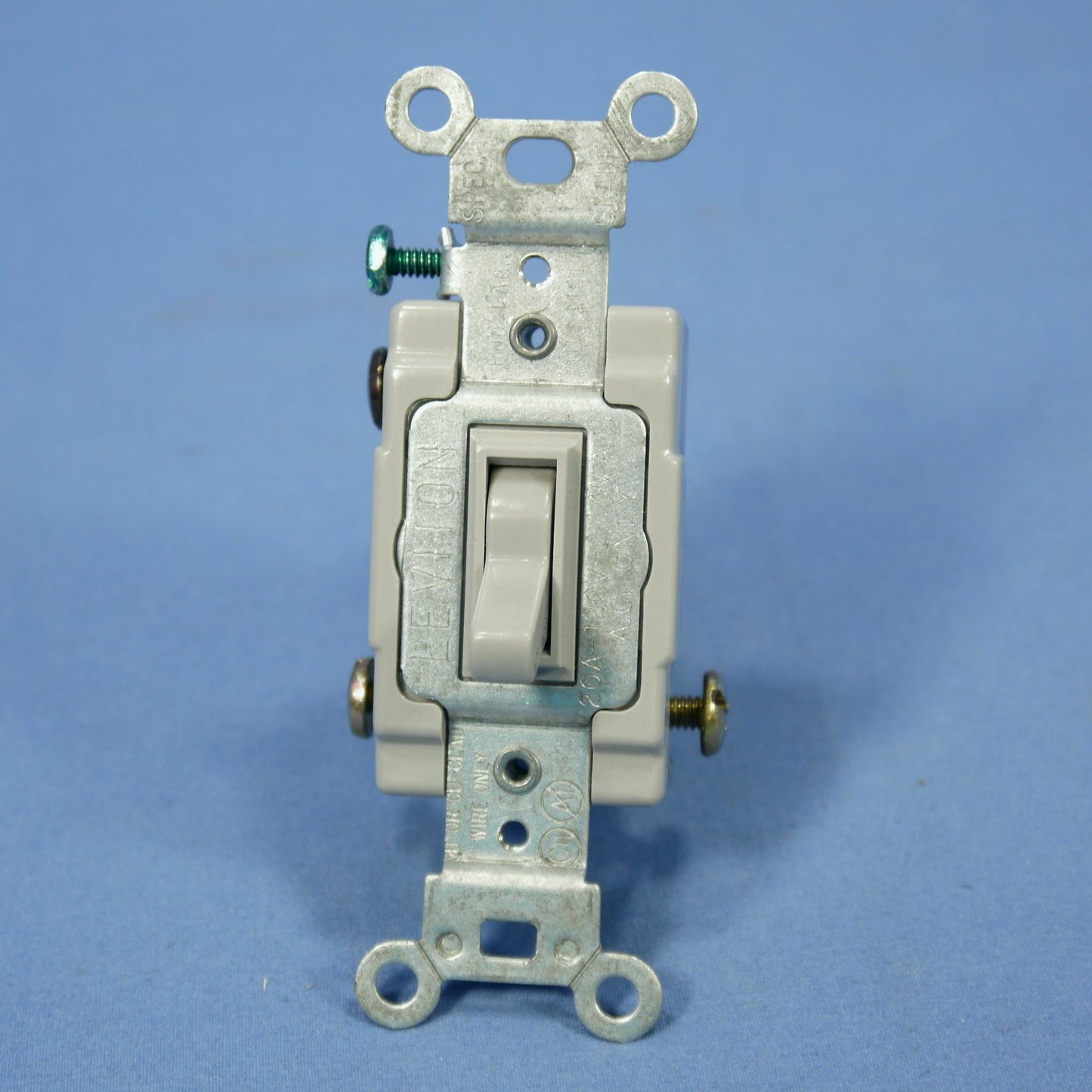 Leviton 54523-2GY Gray 3-Way Commercial Framed Toggle Switch 20A Boxed