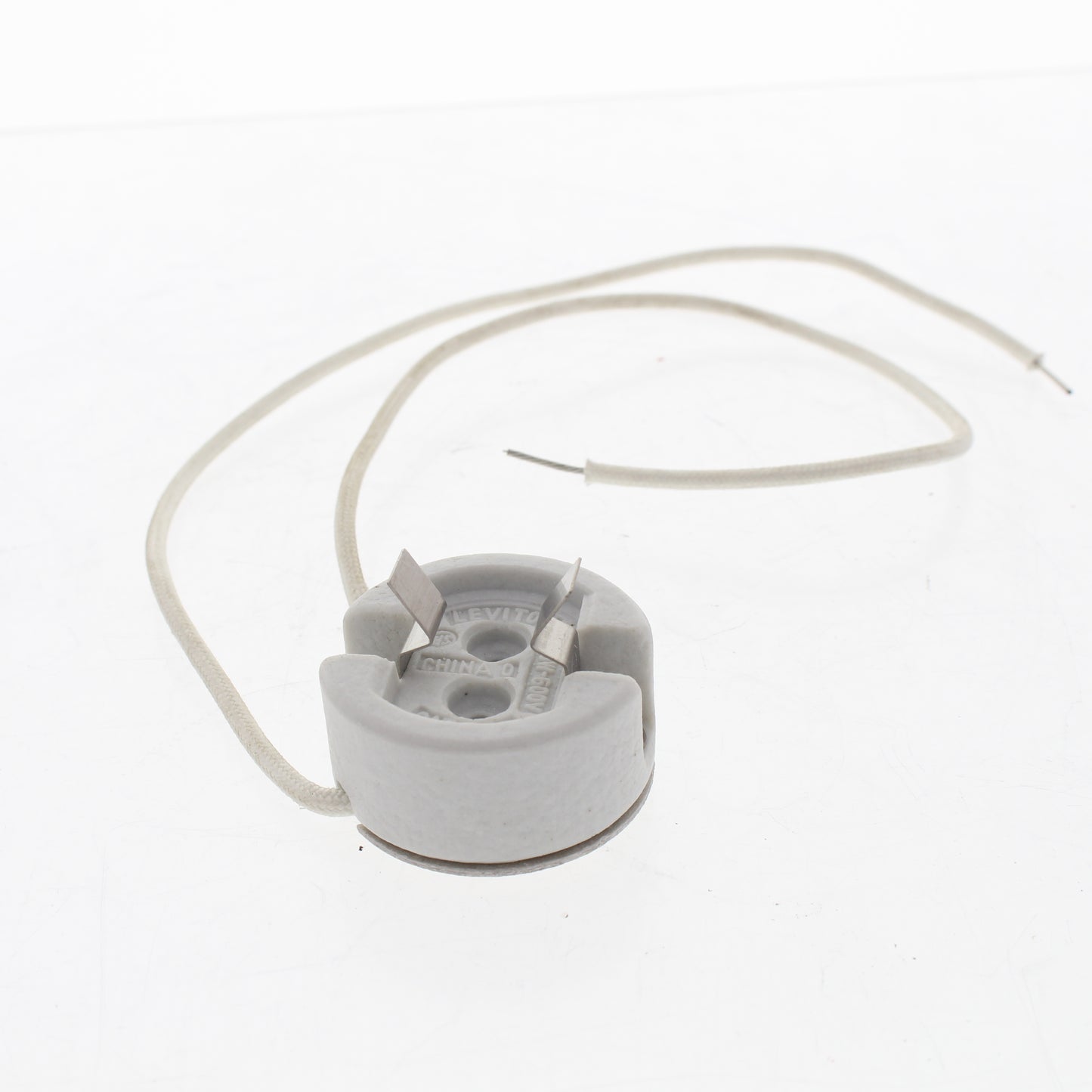Leviton 557 White Porcelain Lampholder for Metal Halide Lamps with G12 Base 5KV