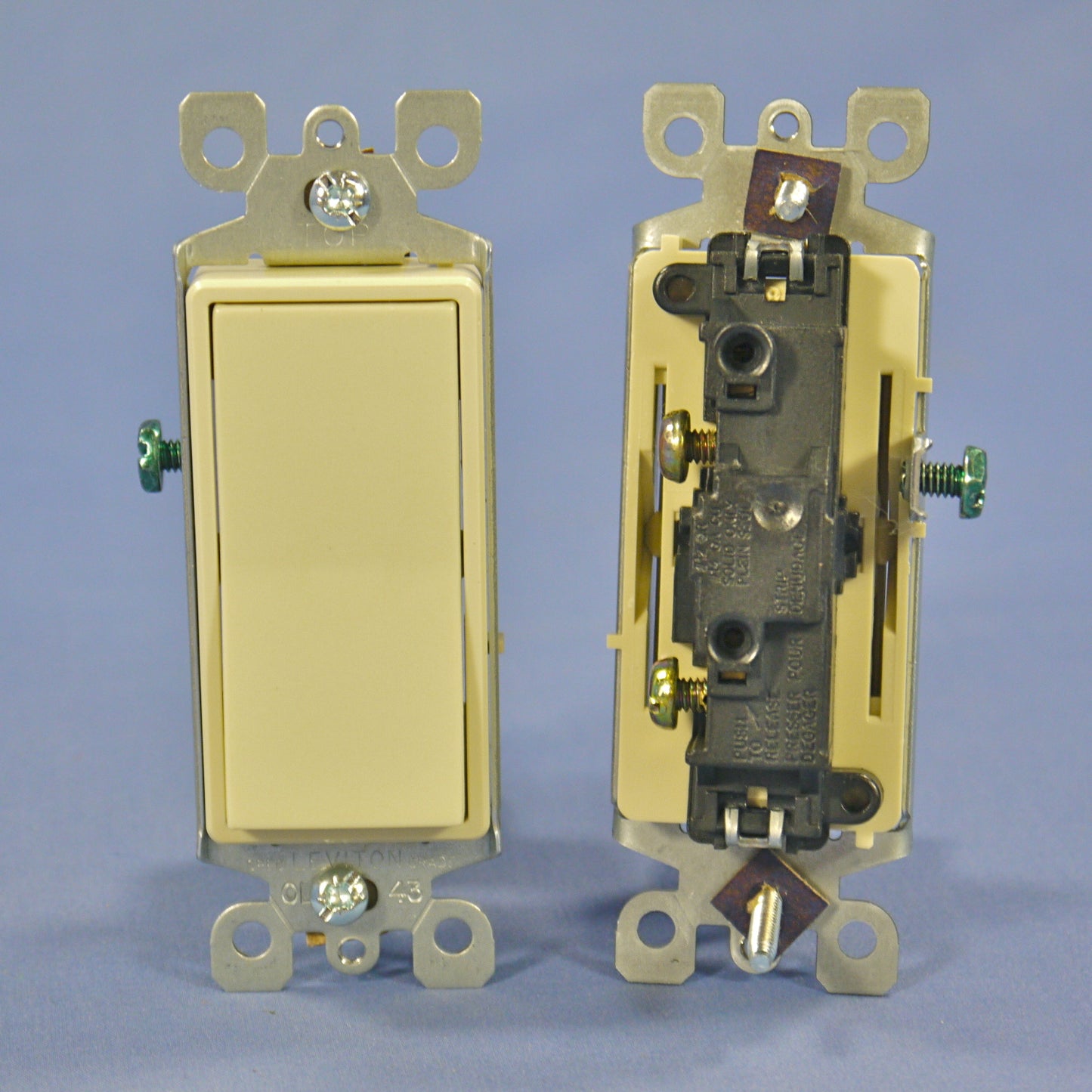 Leviton 5601-2I Ivory Decora Rocker Light Switch 15A 120/277V Single Pole 10pcs