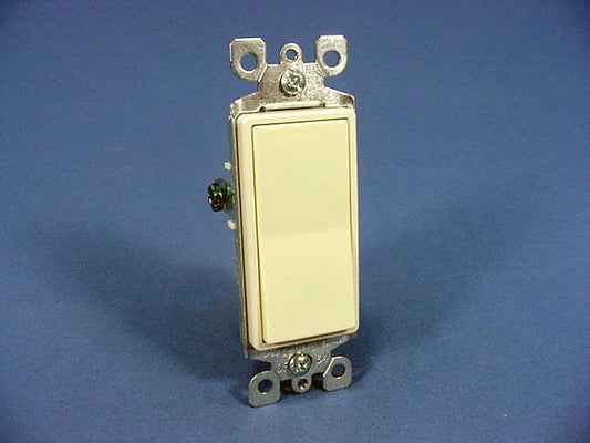 Leviton 3-Way Almond Decora Smooth Rocker Wall Light Switch 15A 120/277V 5603-2A