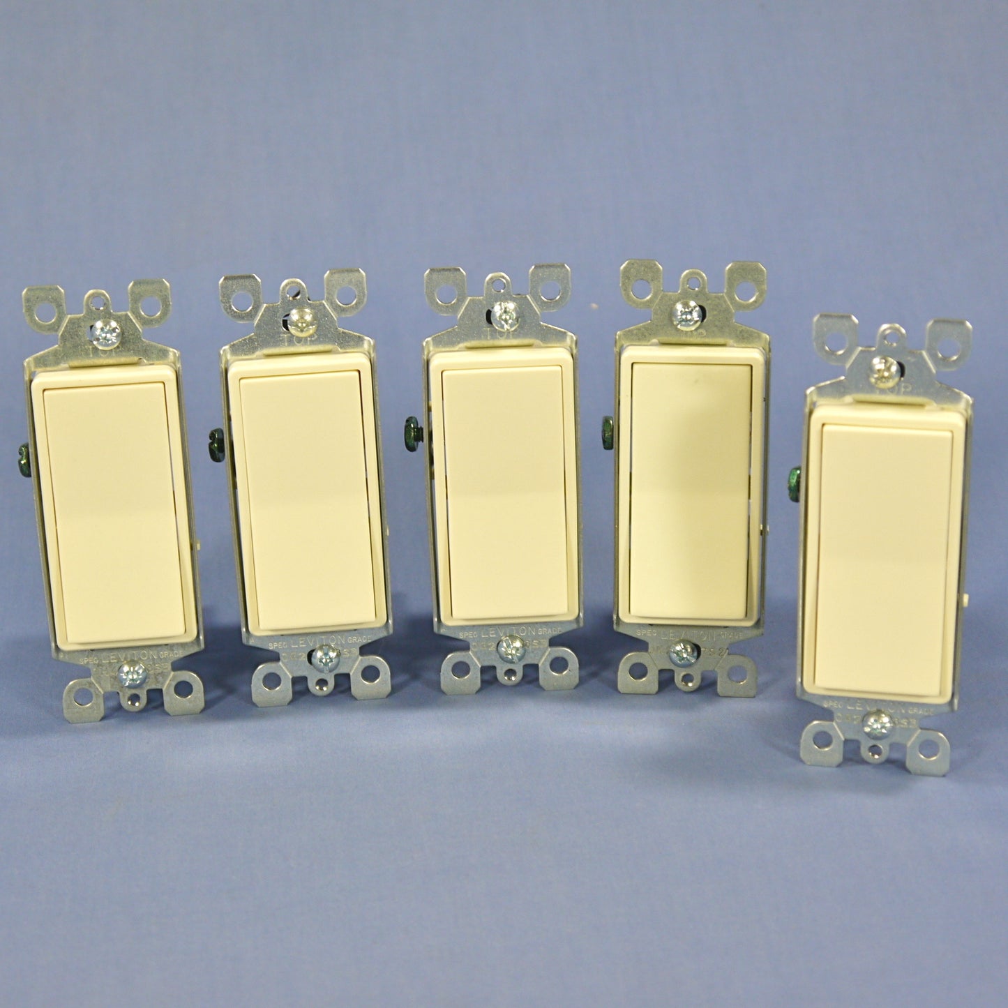 Leviton 5603-2A Almond 3-Way Decora Rocker Wall Light Switch 15A 120/277VAC 5pcs