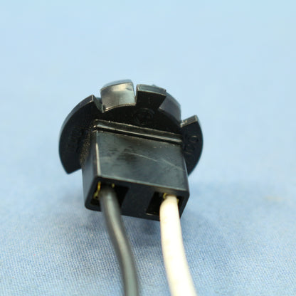 Leviton 562-800 Wedge-Base Snap-In 8' Lead Lampholder For T-5 T3 1/4 Mini Lamps
