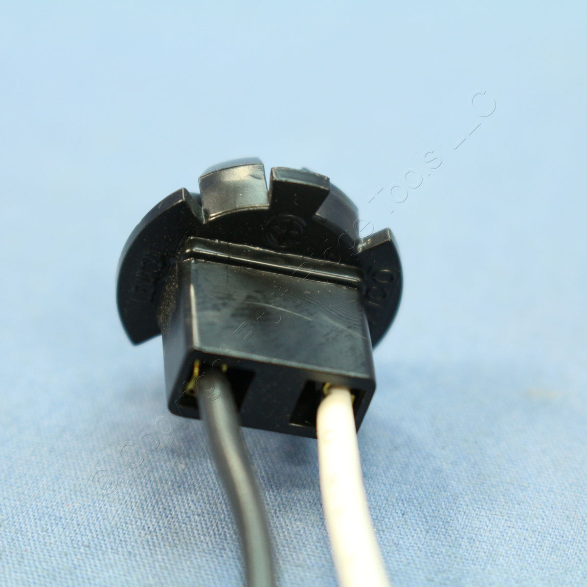 Leviton 562-800 Wedge-Base Snap-In Lampholders 8' Lead for T3 1/4 Miniature 10pc