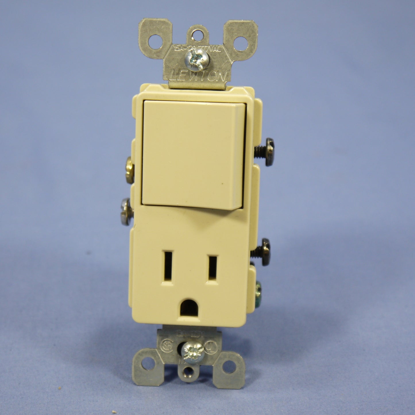 Leviton 5625-I Ivory Commercial Combination Decora Switch Receptacle 15A Bulk