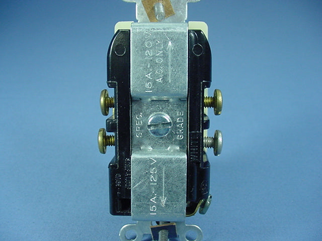 Leviton 5625-I Ivory Decora Single Pole Toggle Switch 5-15R 15A Receptacle Bulk