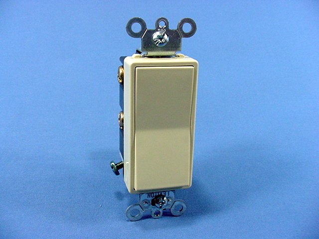 Leviton Ivory Commercial 4-Way Decora Rocker Wall Light Switch 15A Bulk 5694-2I