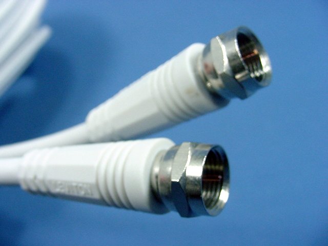 Leviton White 50' Coaxial Video Cable RG59 Plugs 75-Ohm F-Type Wire C5851-50W