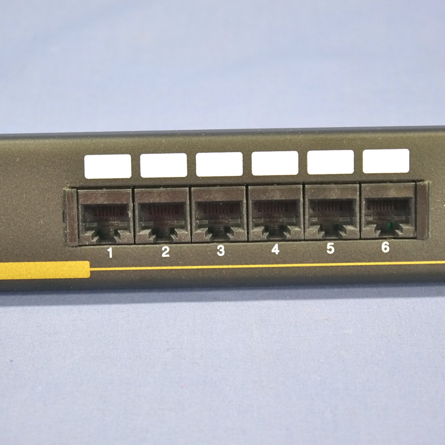 Leviton 19" Cat 5 12-Port Type T568A Wiring Patch Panel Rack Mount 59485-A12