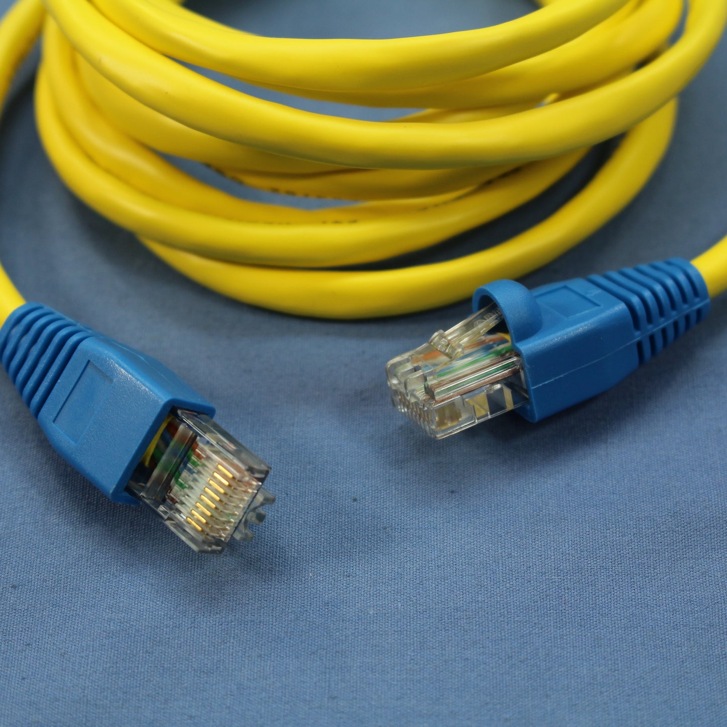 Leviton 5G454-7R Yellow Cat5 7ft Ethernet Cable Data Patch Cords Network Red 5pc