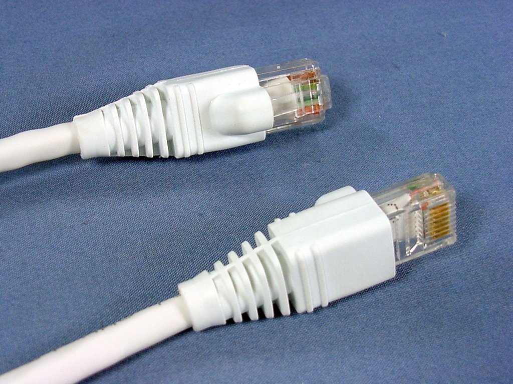 Leviton 5G460-5W White Cat5e 5ft Ethernet Cable Data Patch Cord Network Booted