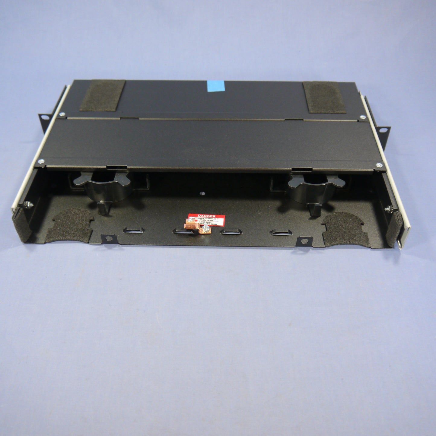 Leviton 5P330-AA 24-Port 1RU Unloaded SC ST Fiber Optic Patch Panel Rack Mount