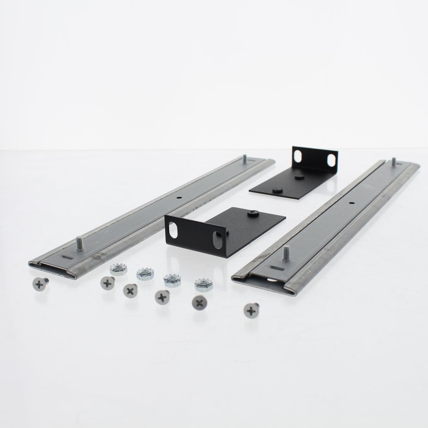 Leviton 5S100-SLM Slide Rail Kit for 0-24 or 0-72 Fiber Rack Mount Panels